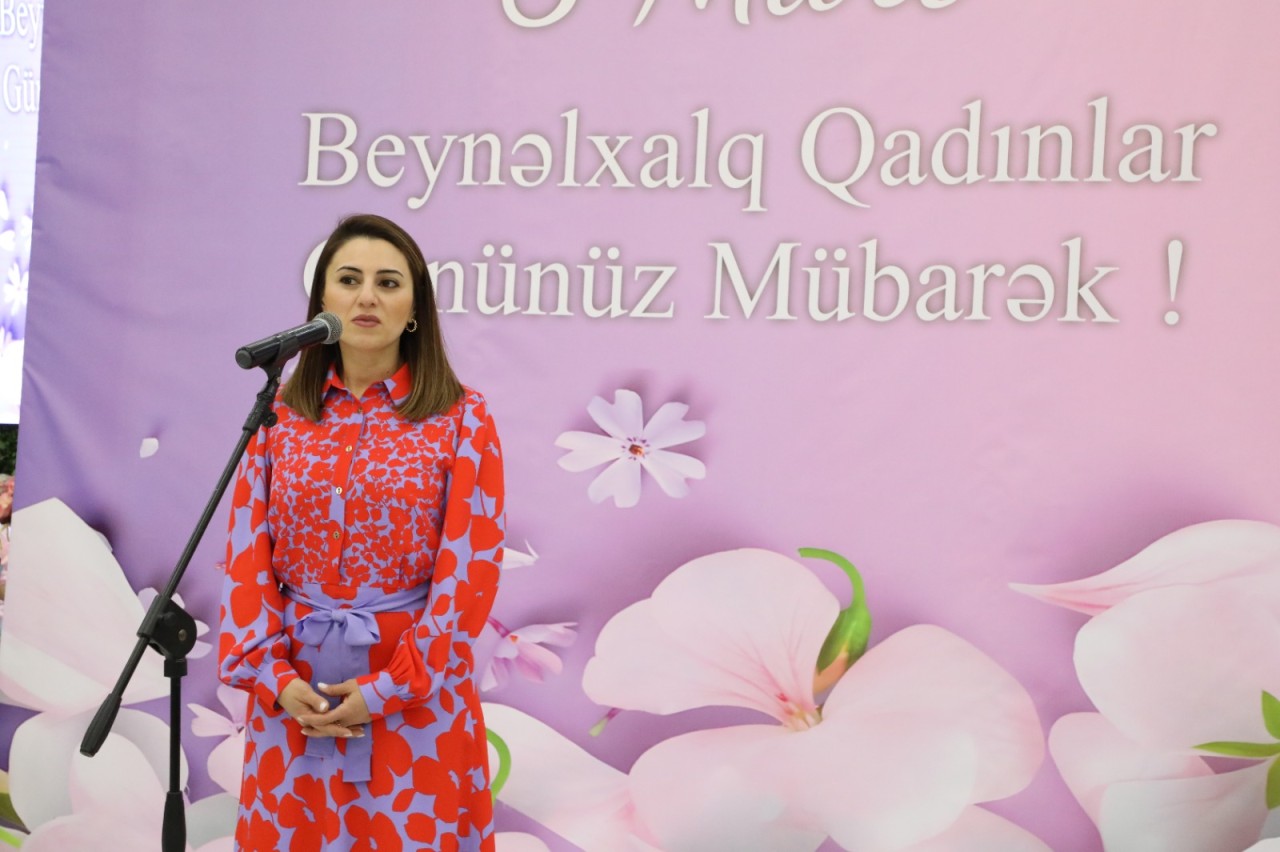 Suraxanıda Beynəlxalq Qadınlar Günü qeyd olundu - FOTOLAR